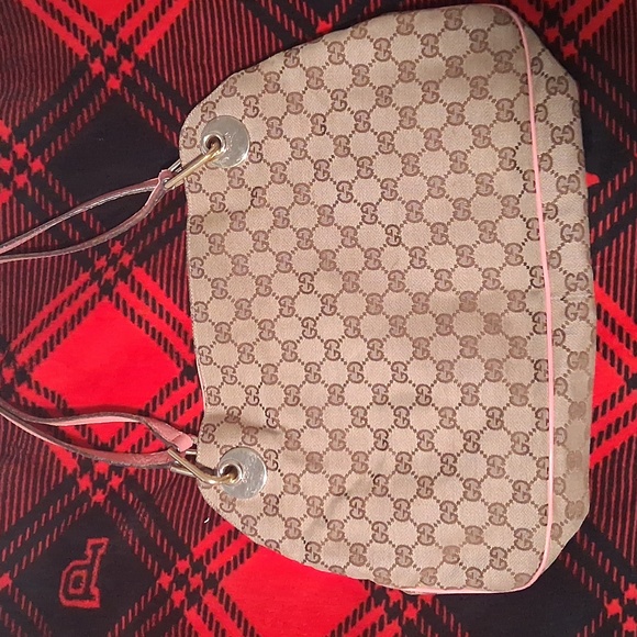 Gucci Eclipse Shoulder Bag - Picture 2 of 8